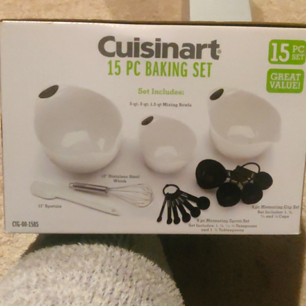 New!Cuisinart Set of 3 BPA-free Mixing Bowls, White